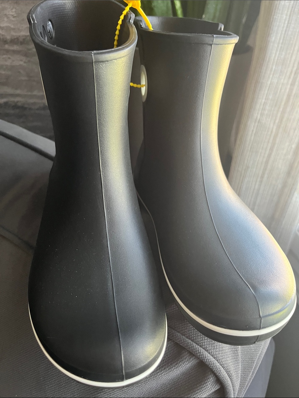 Crocs ‘Jaunt’ Shorty Rain Boots Black Women’s size 9 ✨Discontinued✨15769